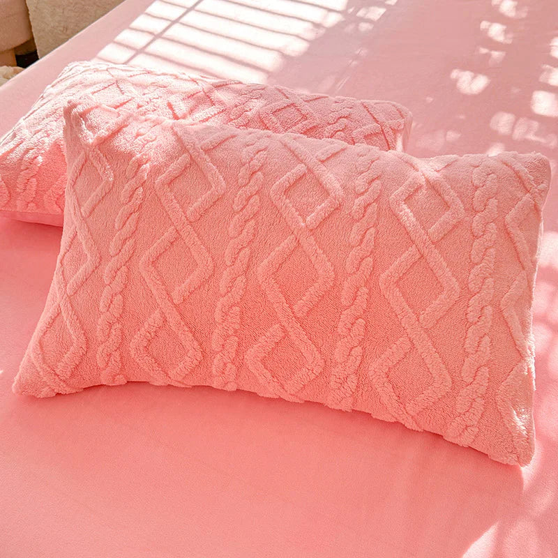 Luxury Coral Fleece Winter Pillowcase – Soft & Warm Bedding Cover!